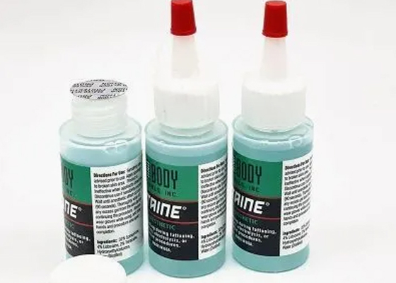 Ligne pour les lèvres et les sourcils Crème anesthésique pour le tatouage Procédure de soins du gel d' engourdissement bleu fournisseur